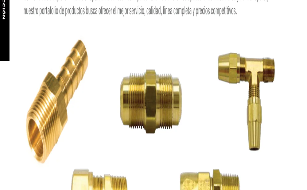 Conexiones industriales metálicas para integración de líneas.